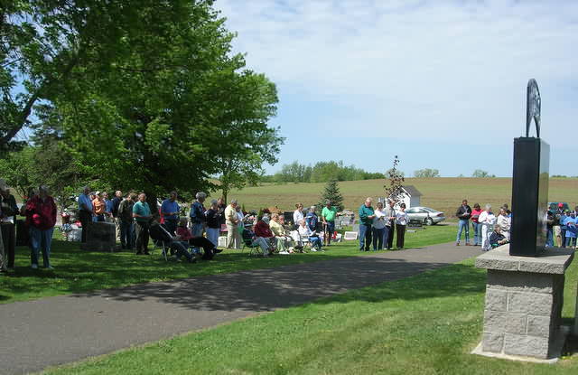 Memorial Day Crowd 2009